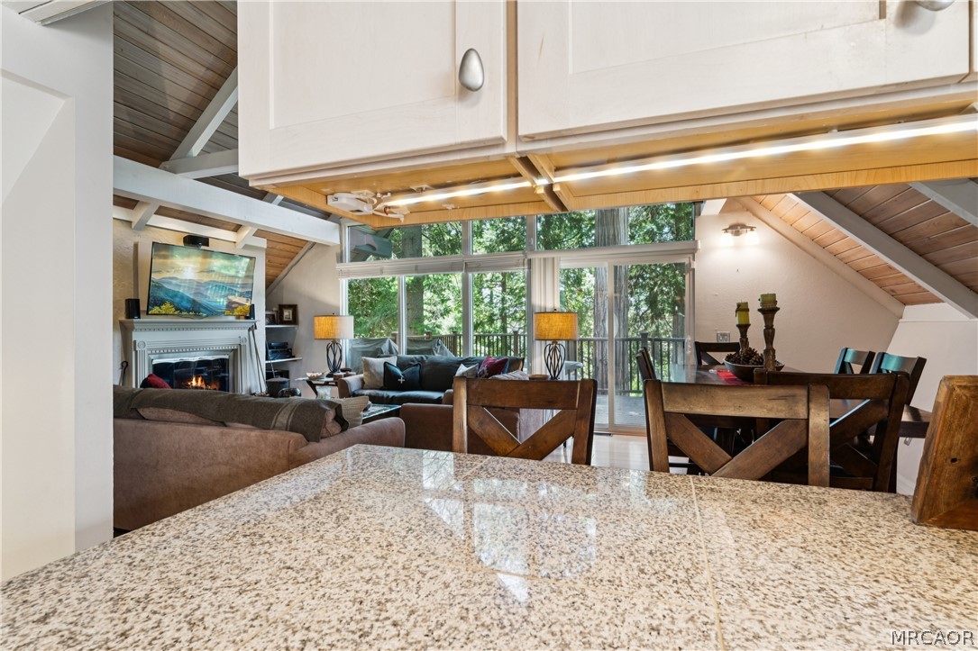 111 Grizzly Road Lake Arrowhead, CA 92352 - Photo 16 of 57