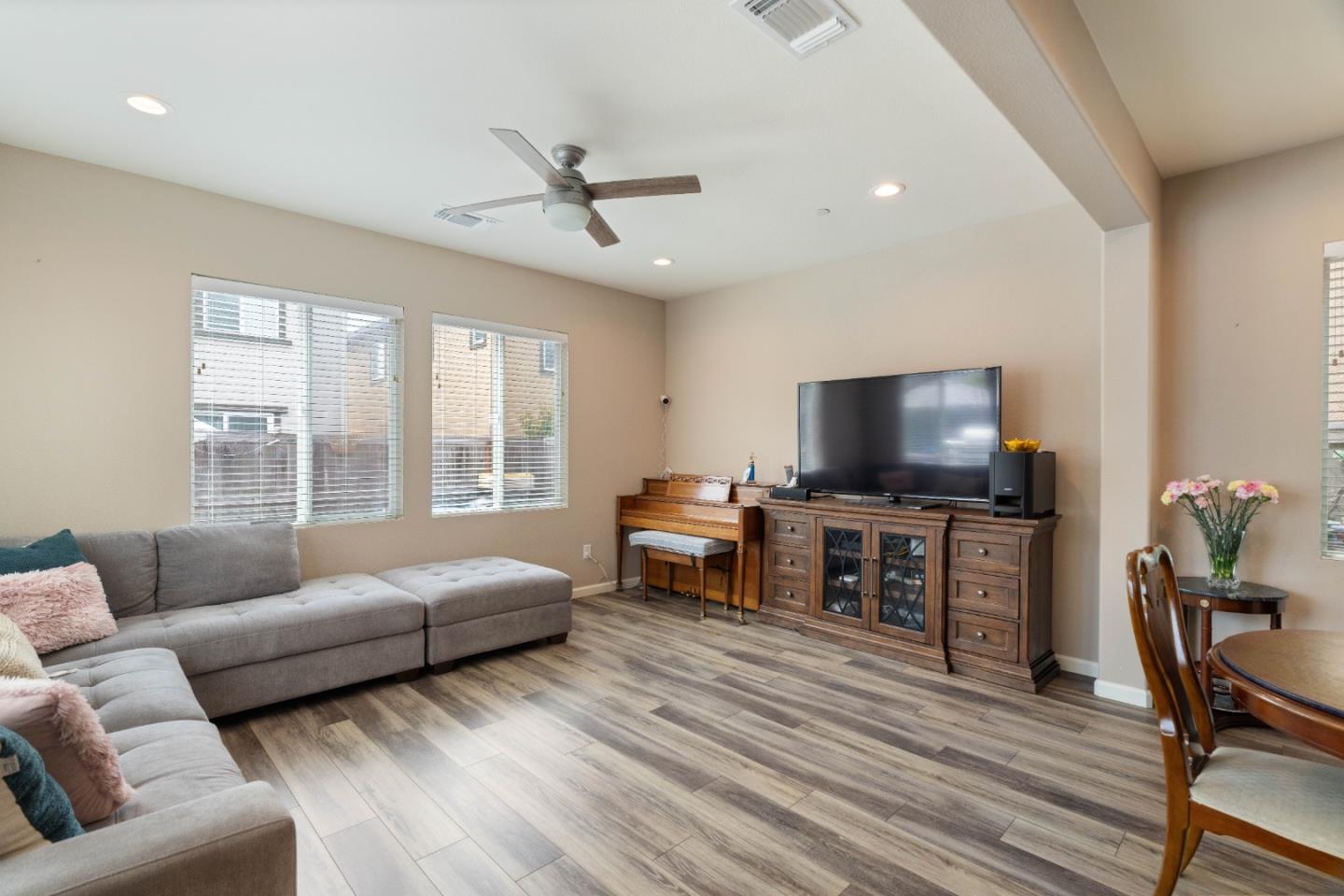 1533 Keats Place Rohnert Park, CA 94928 - Photo 5 of 47