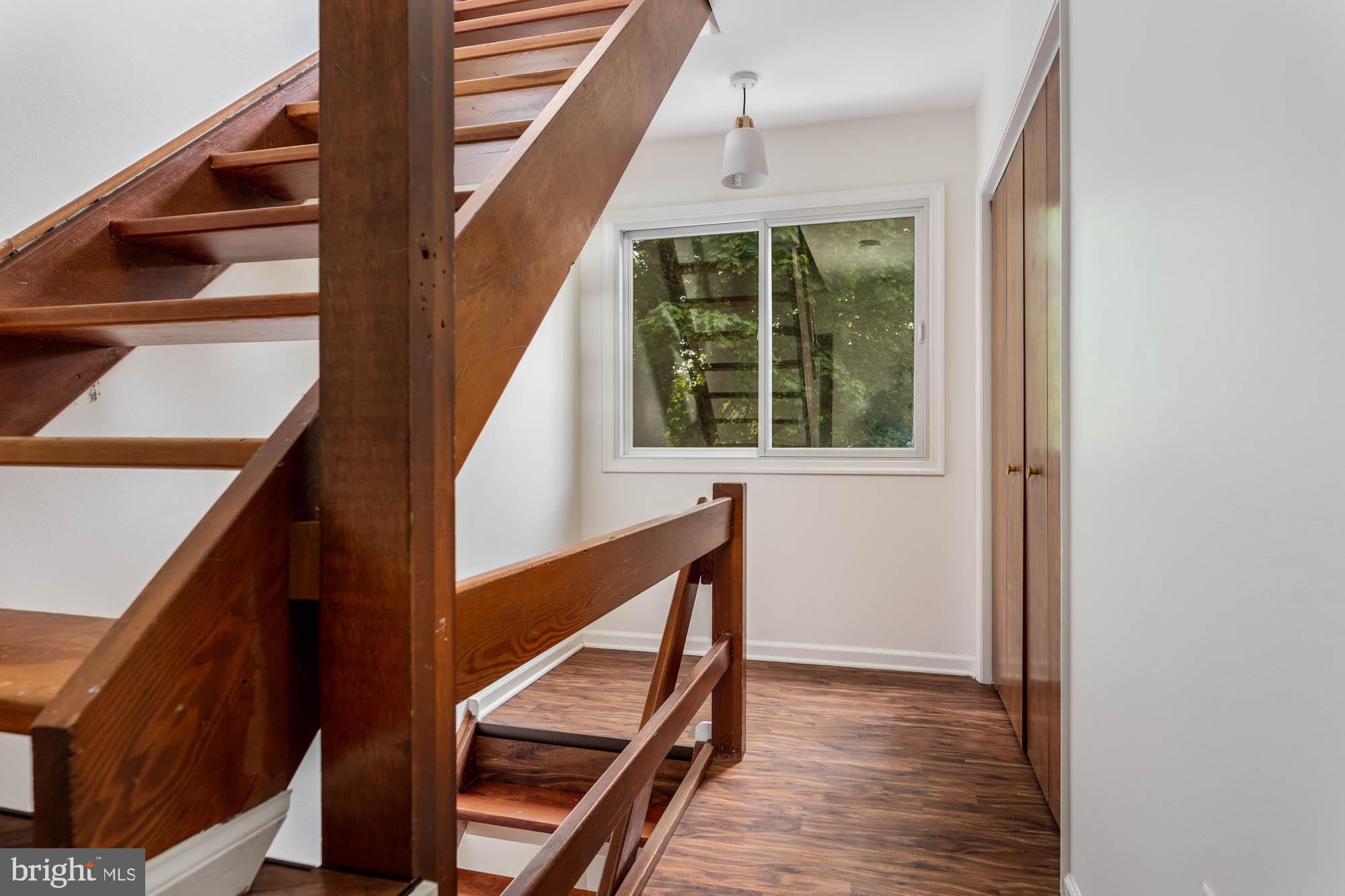 318 West Wayne Avenue Wayne, PA 19087 - Photo 10 of 25