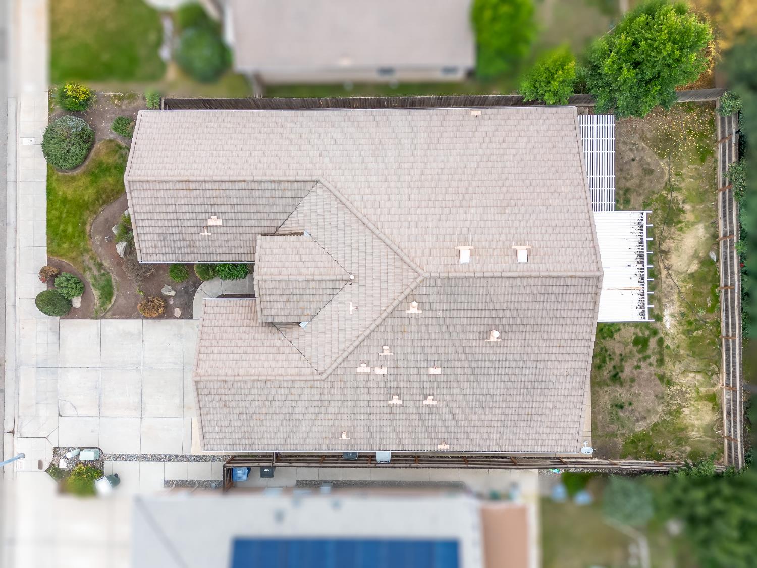 8683 North Richelle Avenue Fresno, CA 93720 - Photo 43 of 44 an aerial view of residential house with outdoor space