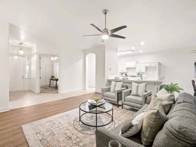 $620,000 | 8683 North Richelle Avenue, Fresno, CA 93720