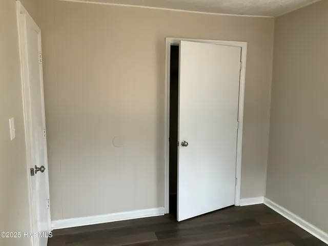 $897 | 1018 Davis Street, Jacksonville, NC 28540