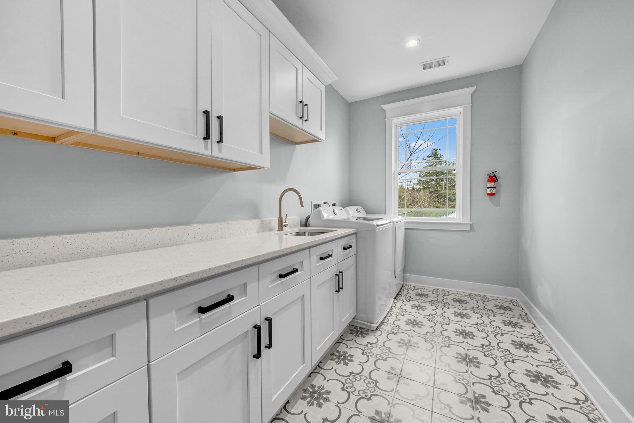 7022 Hector Road McLean, VA 22101 - Photo 54 of 81 Laundry Room