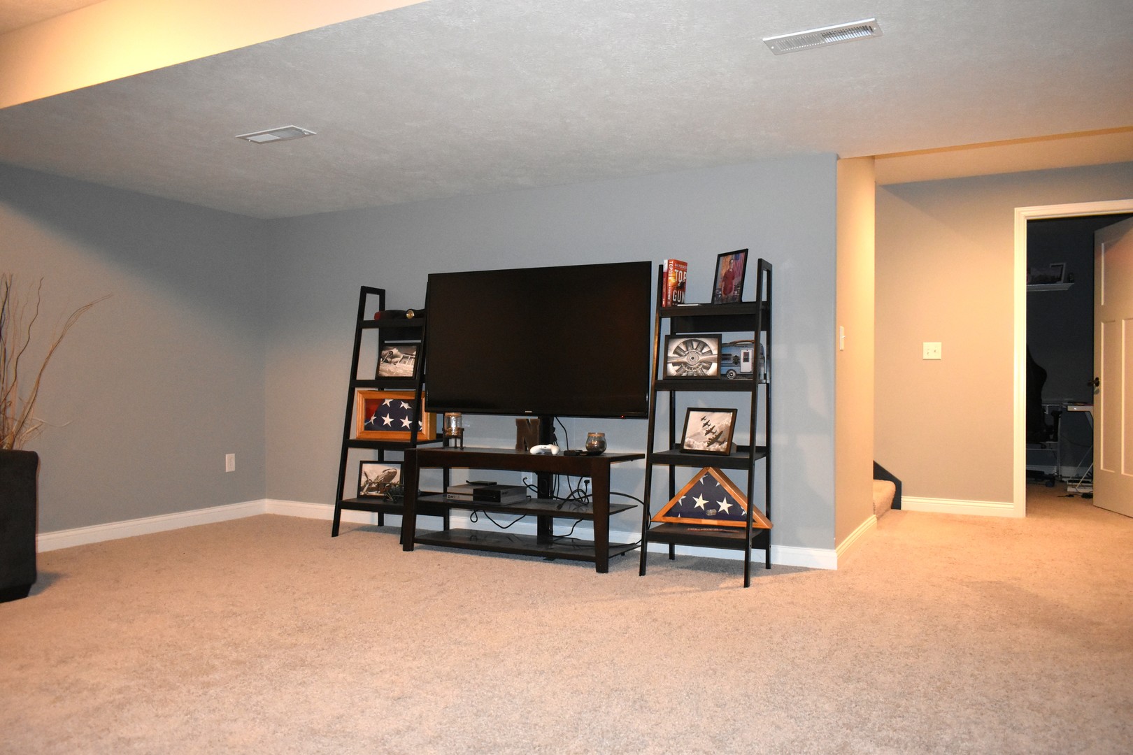 13 Wolf Run Road El Paso, IL 61738 - Photo 45 of 57 a view of a livingroom with furniture