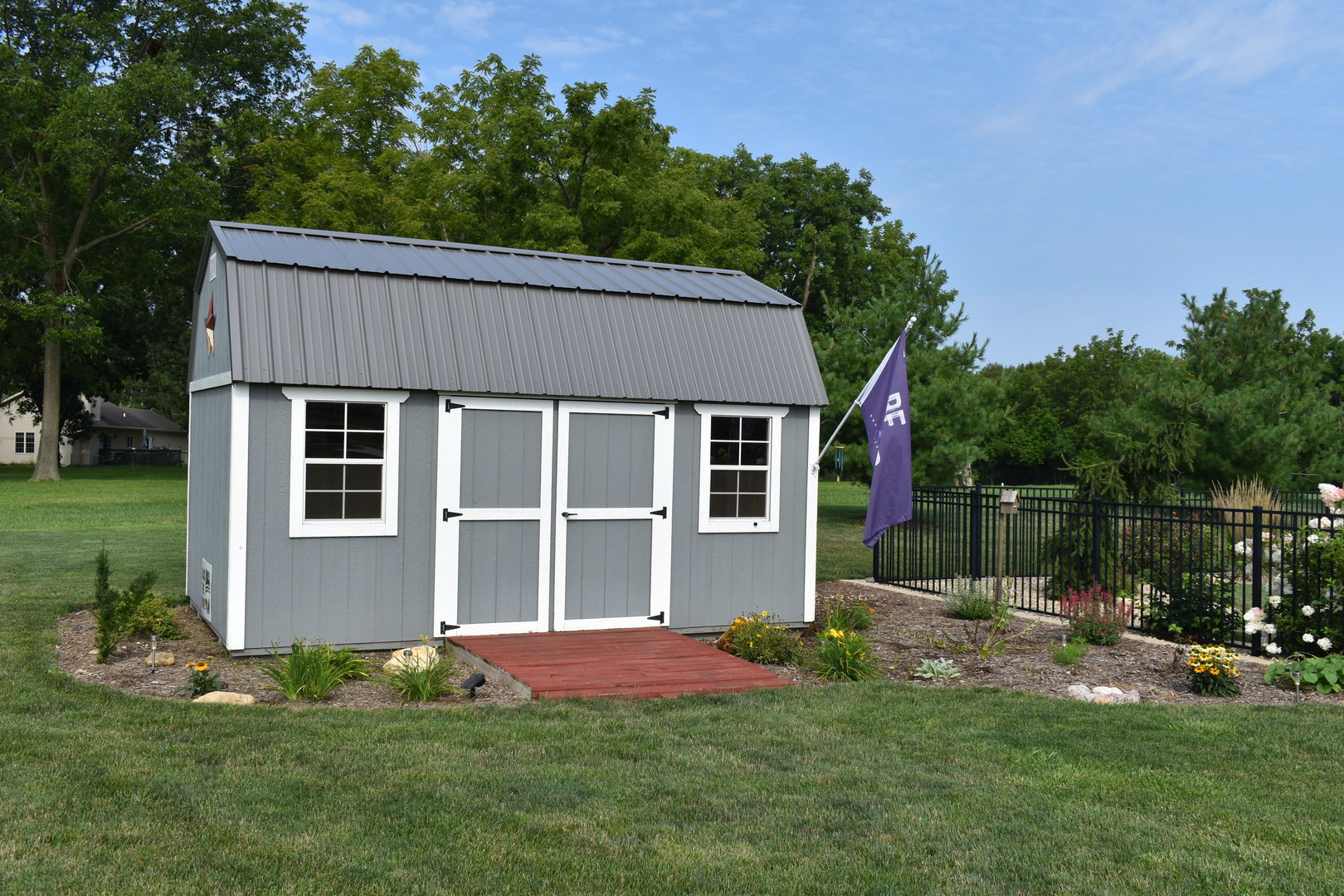 13 Wolf Run Road El Paso, IL 61738 - Photo 8 of 57 a house that has tree in front of it