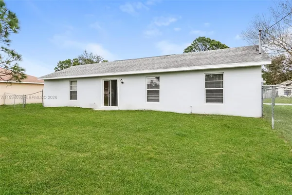 $1,895 | 1274 Southwest Byron Street, Port St. Lucie, FL 34983