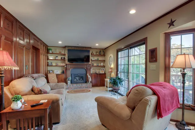 $364,900 | 3111 Cabot Road, Quincy, IL 62301