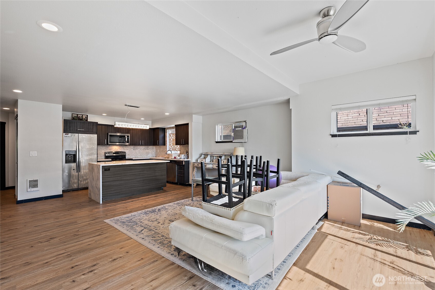 804 North Motor Place, Unit A Seattle, WA 98103 - Photo 5 of 20