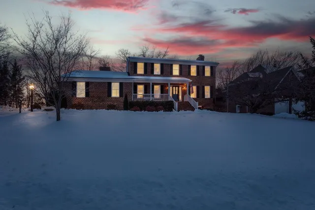 $679,000 | 121 Fairway Drive, Harrisonburg, VA 22802