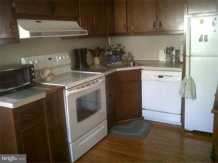 22 Barbara Road Hatboro, PA 19040 - Photo 8 of 9