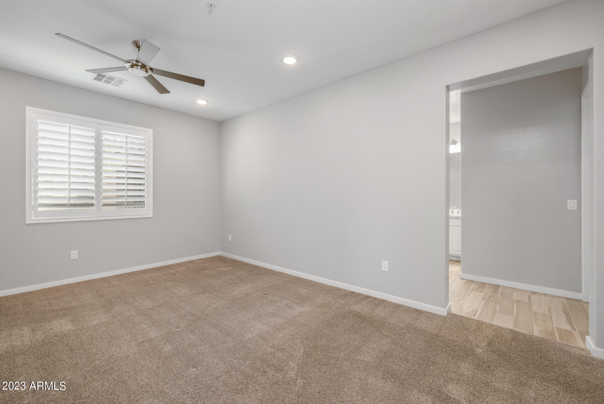 250 West Queen Creek Road, Unit 210 Chandler, AZ 85248 - Photo 14 of 39 14)MASTER BED