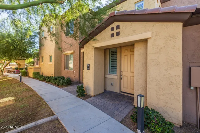 $2,600 | 250 West Queen Creek Road, Unit 210, Chandler, AZ 85248