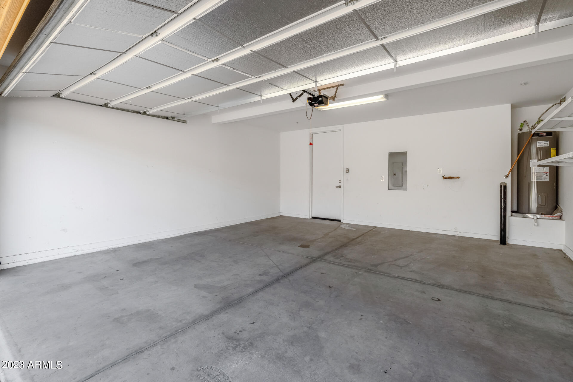 250 West Queen Creek Road, Unit 210 Chandler, AZ 85248 - Photo 25 of 39 25)GARAGE