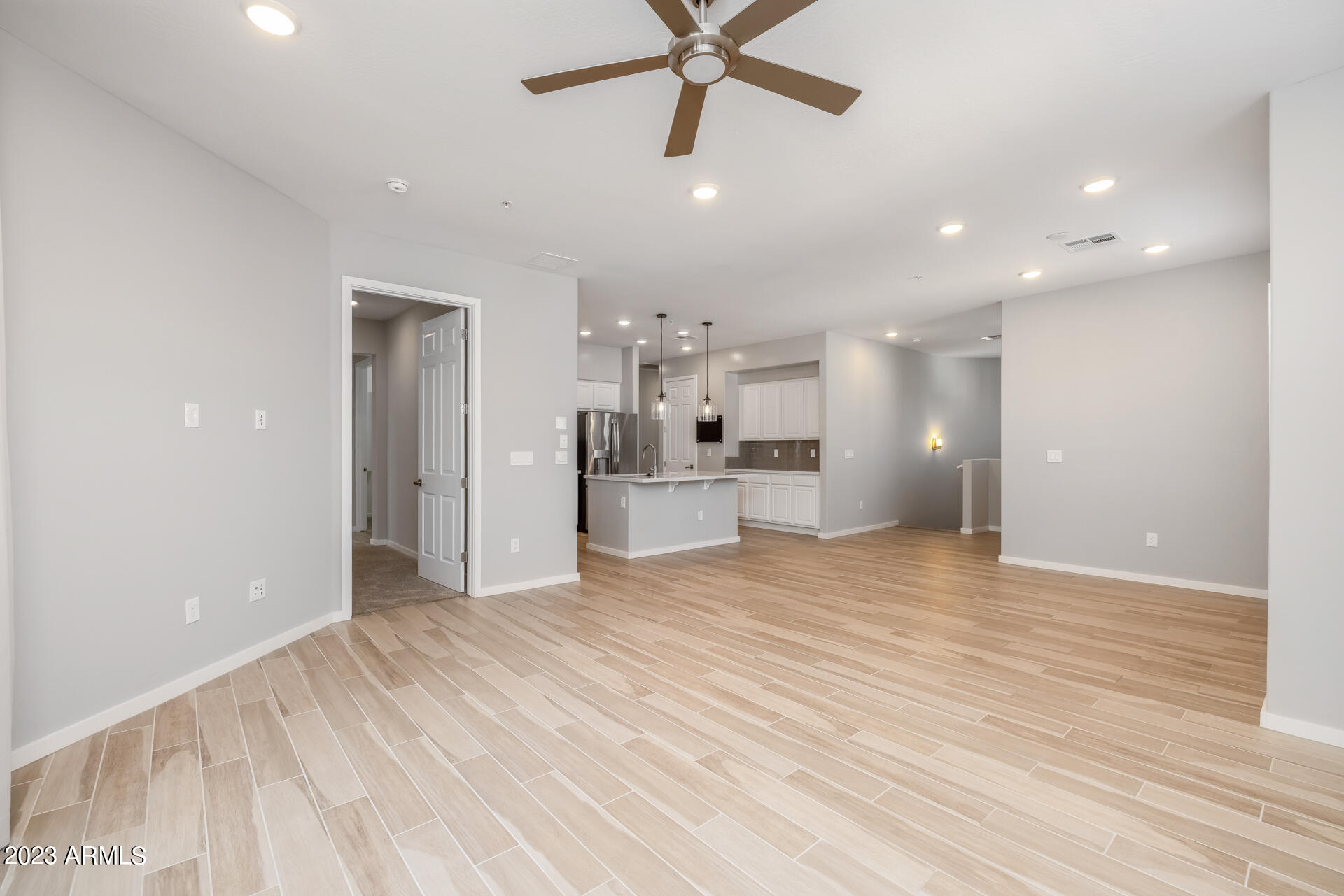 250 West Queen Creek Road, Unit 210 Chandler, AZ 85248 - Photo 3 of 39 2)GREAT ROOM