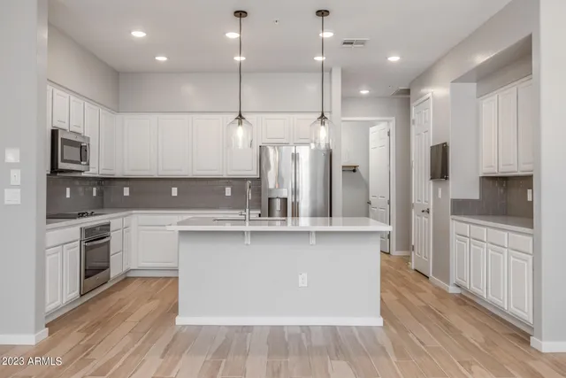 $2,600 | 250 West Queen Creek Road, Unit 210, Chandler, AZ 85248