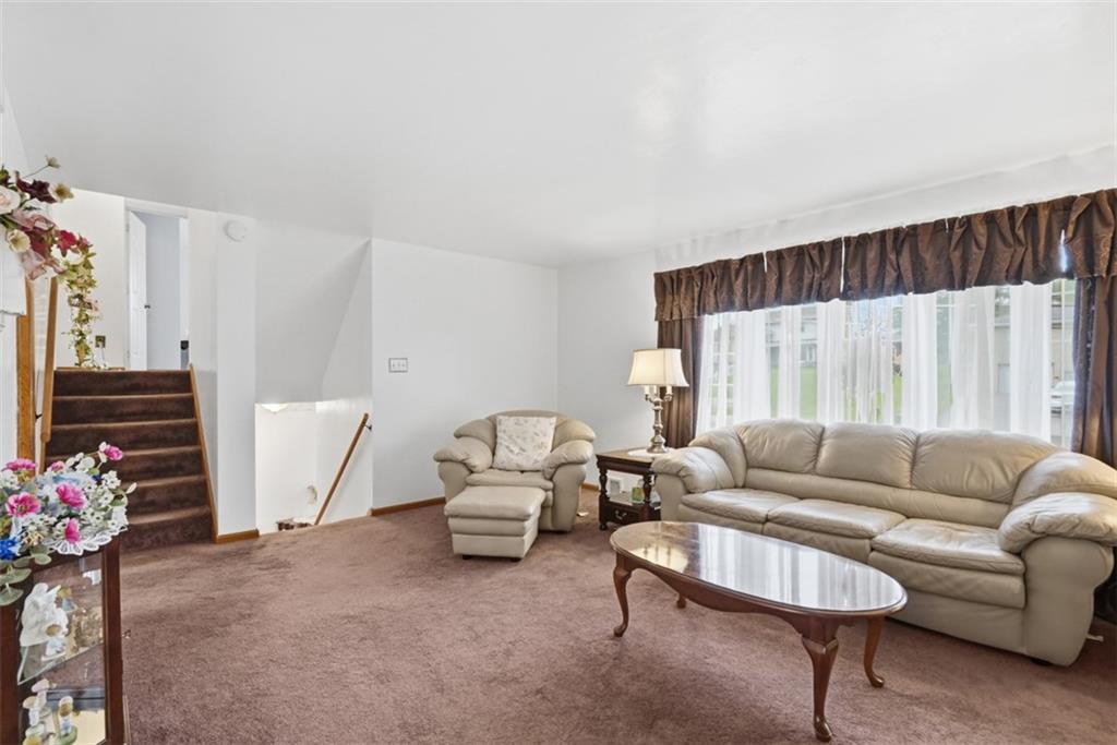 91 Bellview Circle McKees Rocks, PA 15136 - Photo 9 of 50 Gallery Image 9