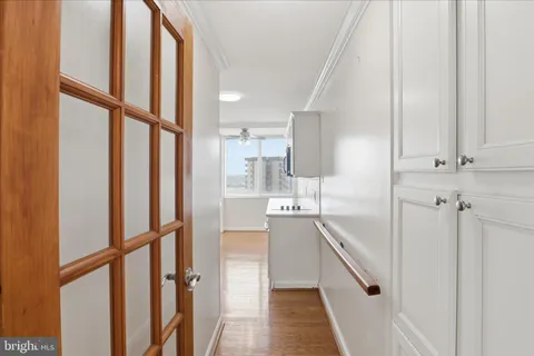 $315,000 | 301 North Beauregard Street, Unit 1216, Alexandria, VA 22312