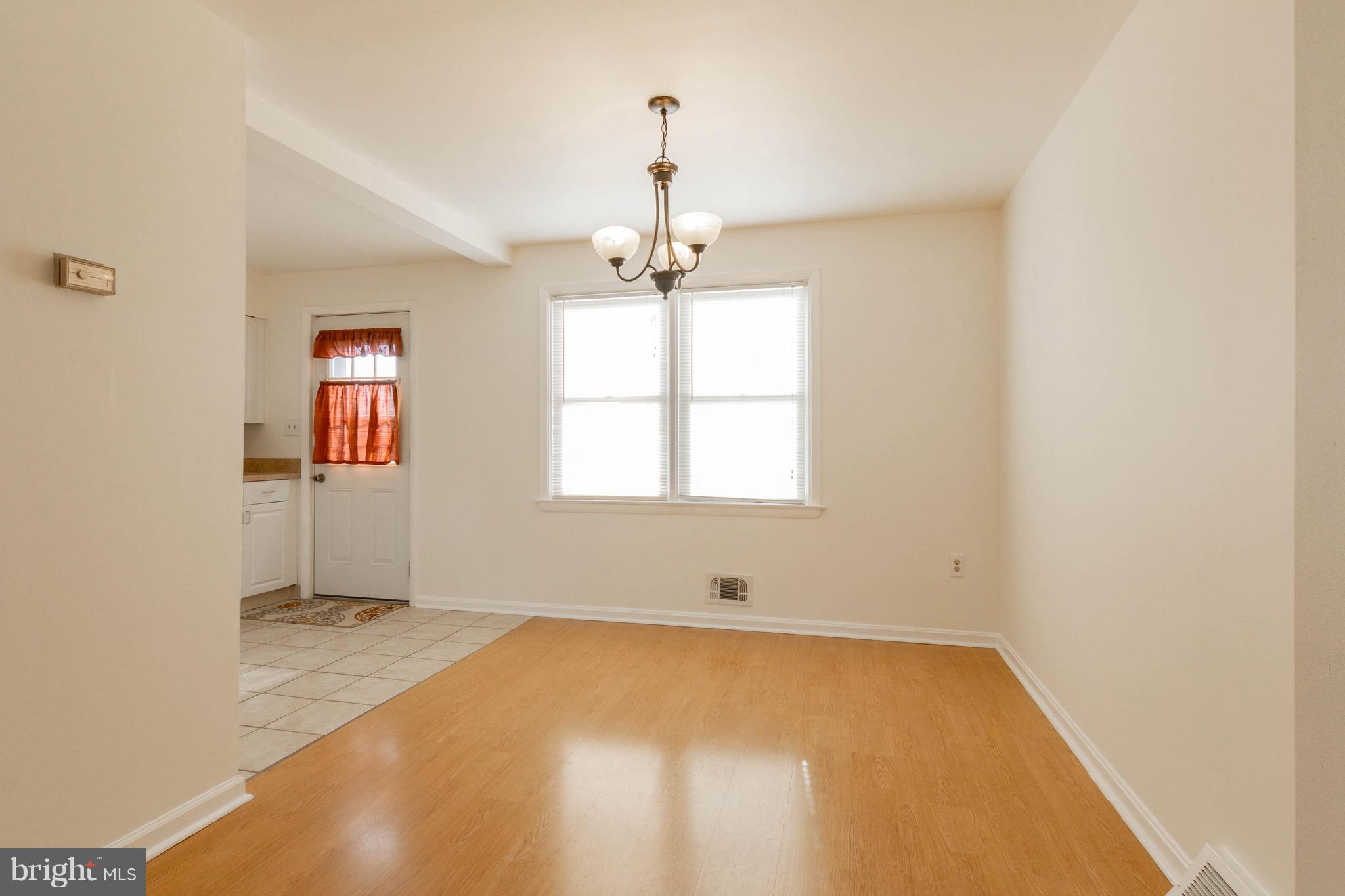 9727 Matzon Road Baltimore, MD 21220 - Photo 7 of 31 Separate dining area