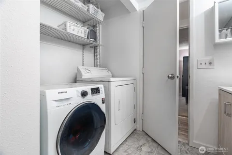 $300,000 | 17515 151st Avenue Southeast, Unit 66, Renton, WA 98058