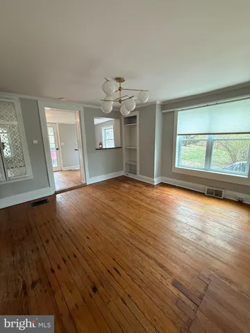 $2,650 | 123 Brunswick Avenue, Lambertville, NJ 08530