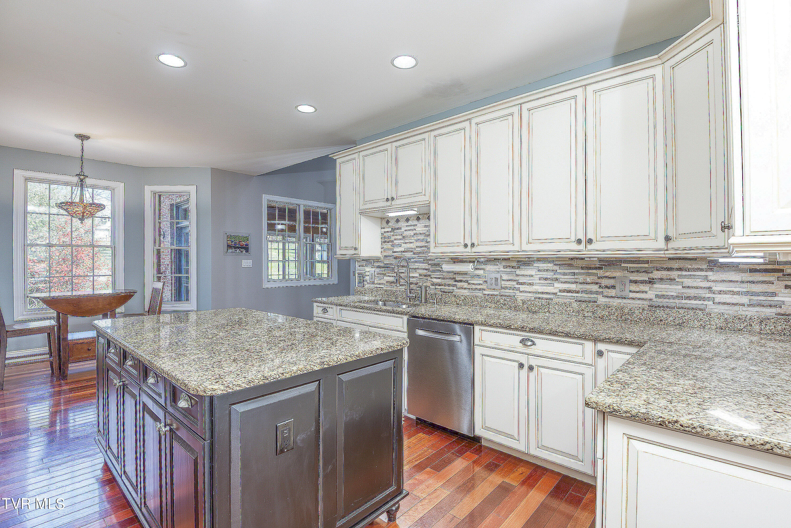 1501 Overhill Road Bristol, VA 24201 - Photo 10 of 47 Kitchen