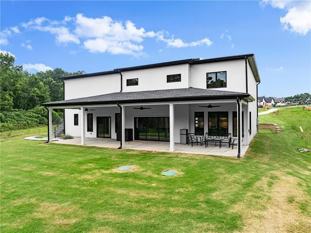 $1,300,000 | 151 South Pointe Drive, Hartwell, GA 30643