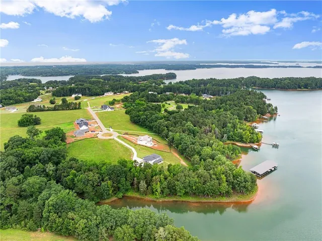 $1,300,000 | 151 South Pointe Drive, Hartwell, GA 30643