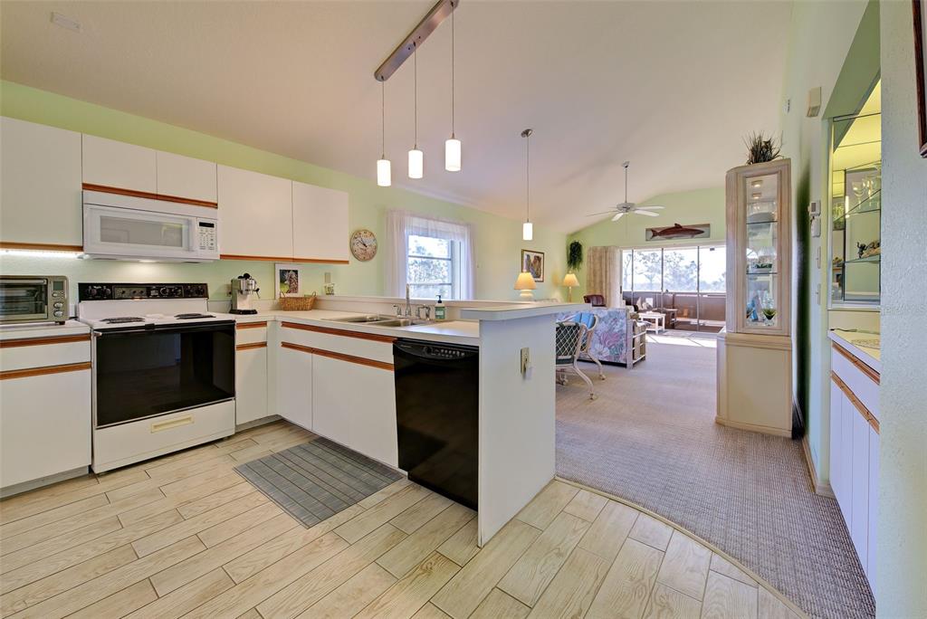 6800 Placida Road, Unit 2017 Englewood, FL 34224 - Photo 11 of 57