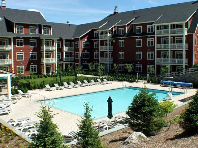 $210,000 | 102 Forest Drive, Unit 322 (PLUS LOCKOUT 422)/ IV CLAY BROOK AT SUGARBUSH, Warren, VT 05674