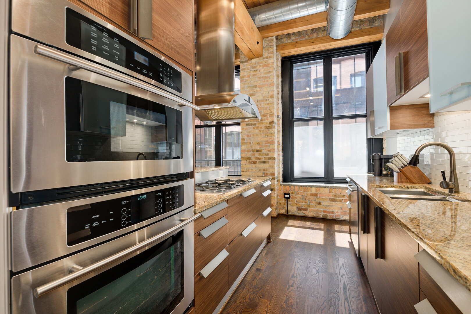 154 West Hubbard Street, Unit 203 Chicago, IL 60654 - Photo 15 of 25