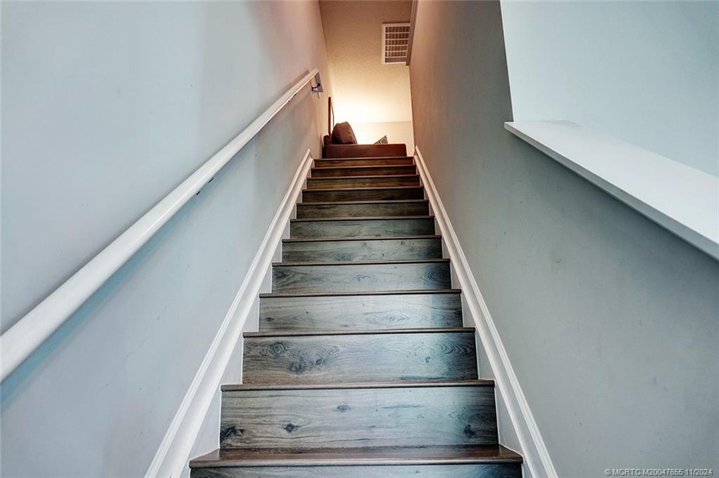 351 Southeast Angler Drive Stuart, FL 34994 - Photo 12 of 22