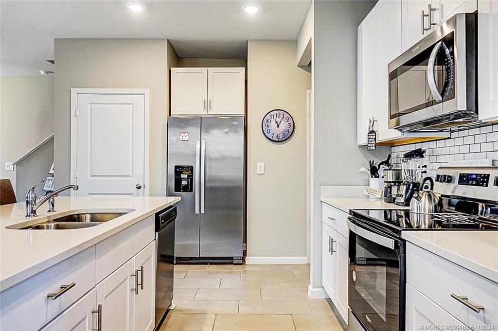 351 Southeast Angler Drive Stuart, FL 34994 - Photo 2 of 22 351 SE Angler Updates and Features