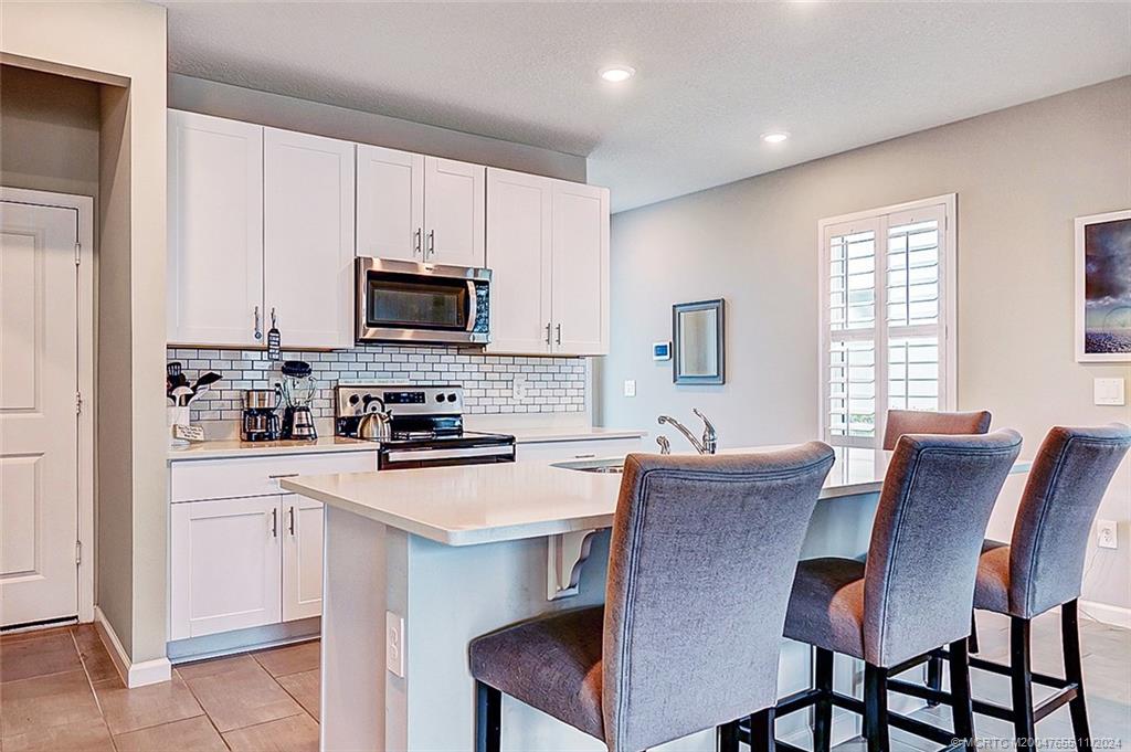 351 Southeast Angler Drive Stuart, FL 34994 - Photo 3 of 22