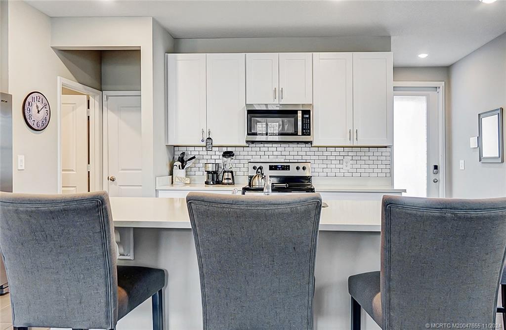 351 Southeast Angler Drive Stuart, FL 34994 - Photo 4 of 22