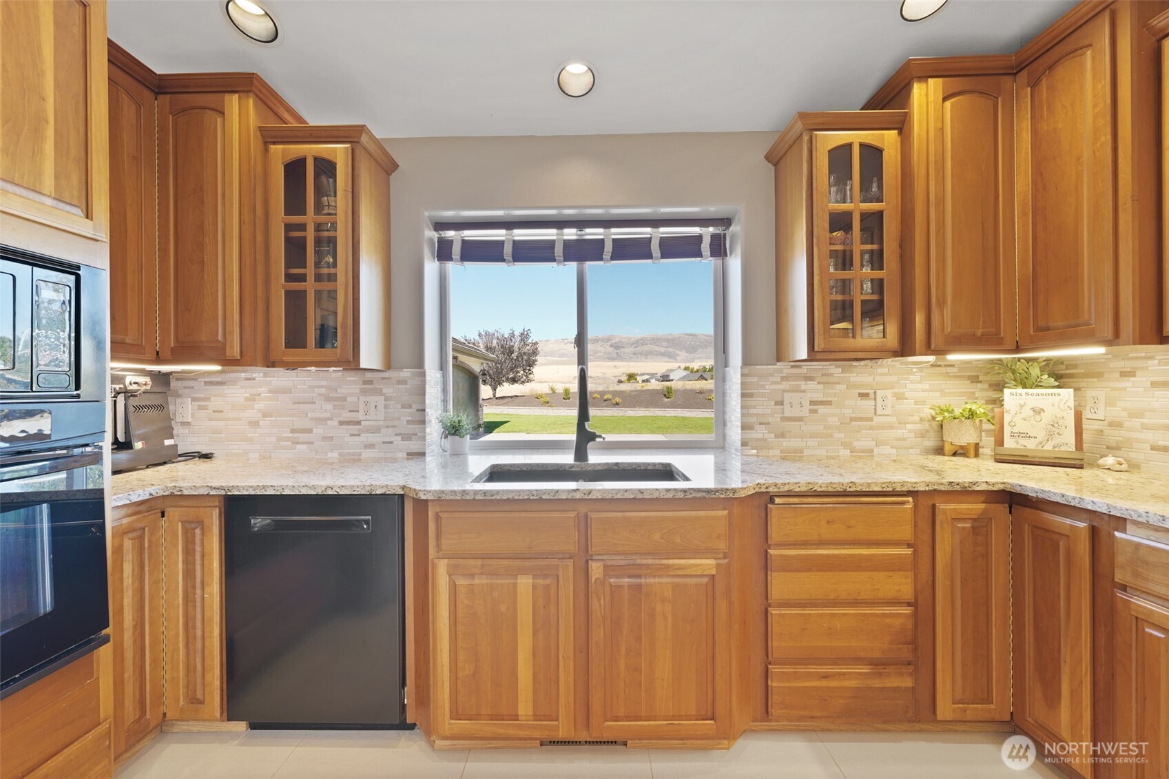 2521 Fancher Field Road East Wenatchee, WA 98802 - Photo 16 of 39