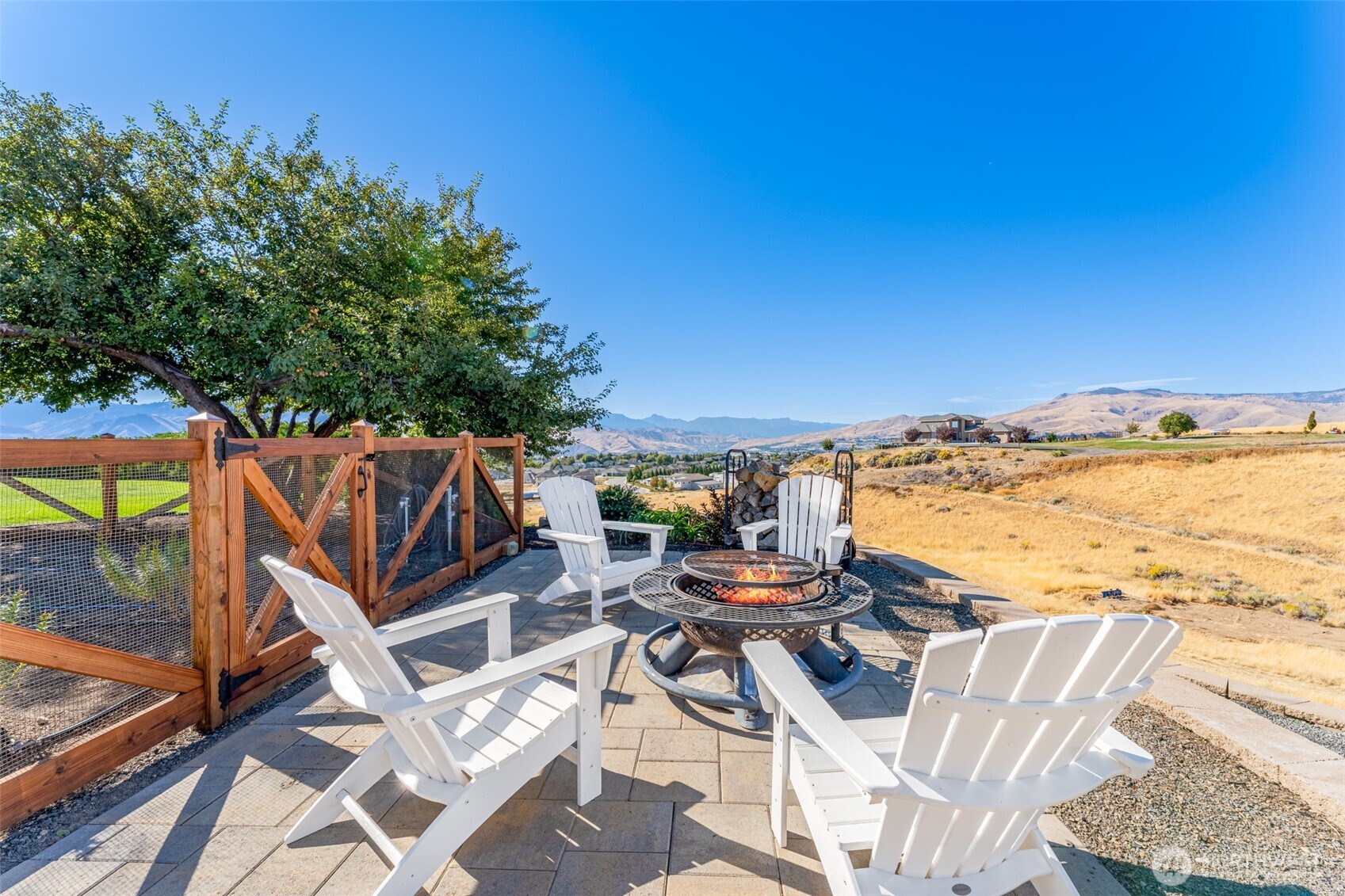 2521 Fancher Field Road East Wenatchee, WA 98802 - Photo 7 of 39