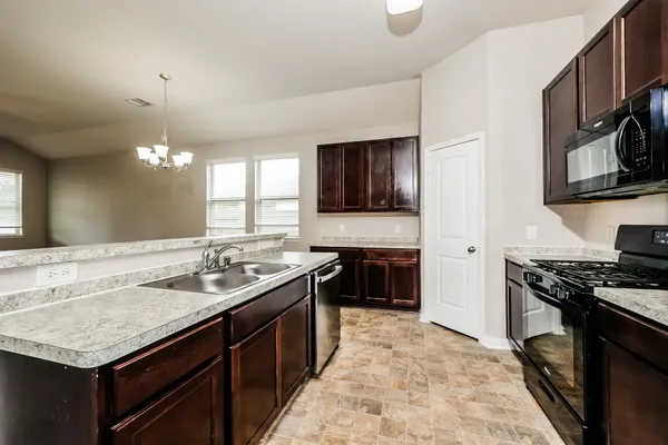 $1,405 | 1664 Road 5102, Cleveland, TX 77327