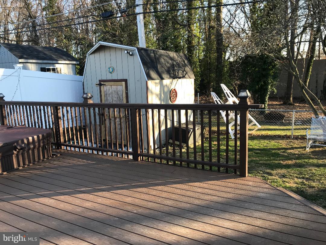 2461 Woodcroft Road Baltimore, MD 21234 - Photo 13 of 33 Trexs decking w/ entrances from kitchen & family