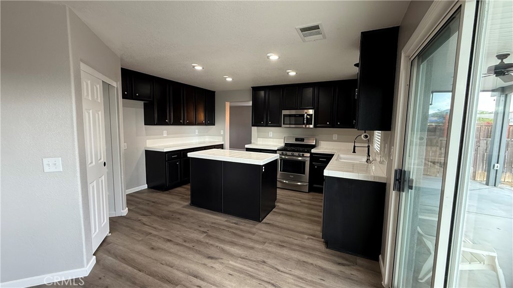 29266 Granite Ridge Court Menifee, CA 92587 - Photo 11 of 41