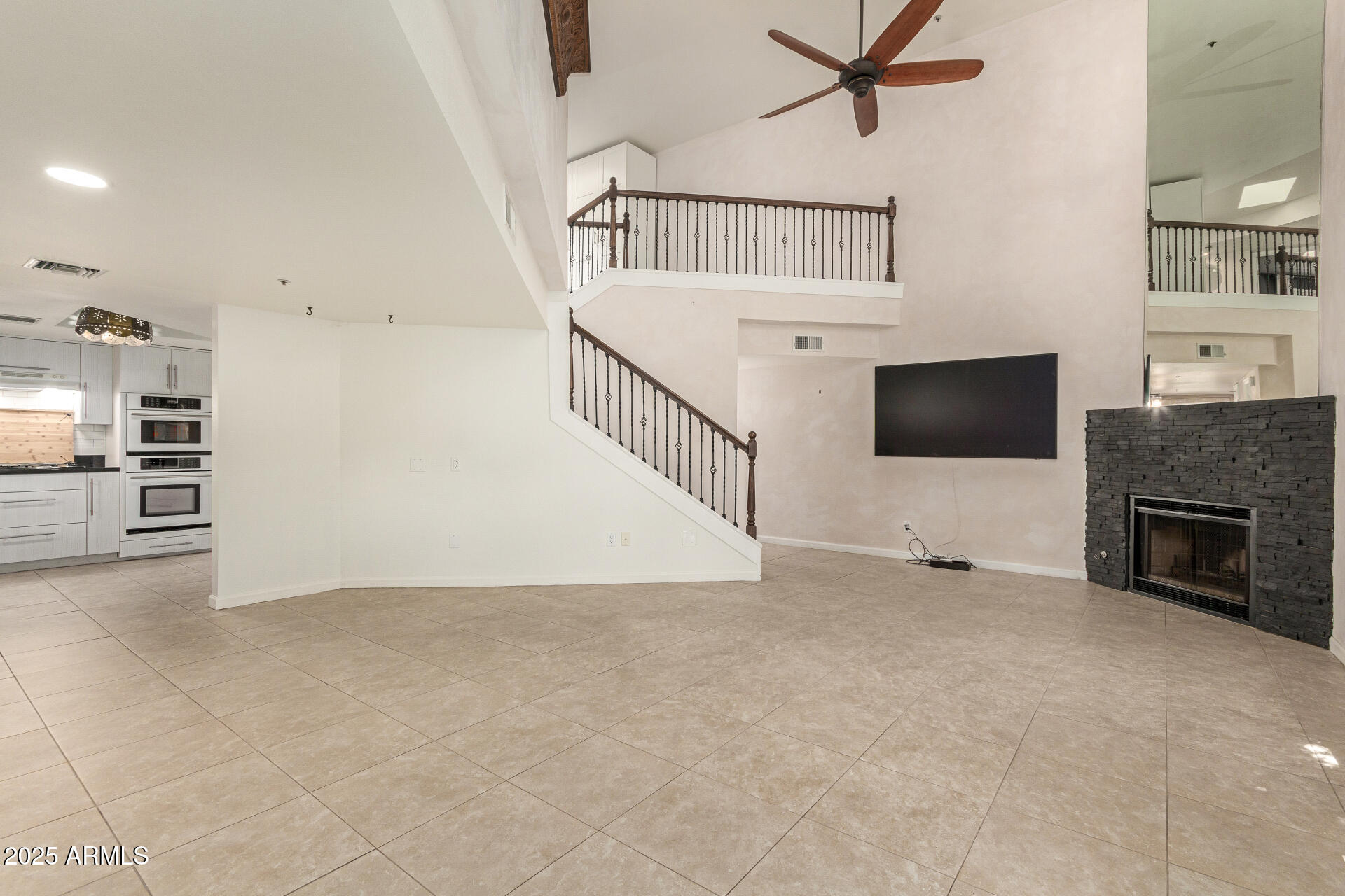 21 West Pasadena Avenue, Unit 3 Phoenix, AZ 85013 - Photo 5 of 39 06 - Pasadena