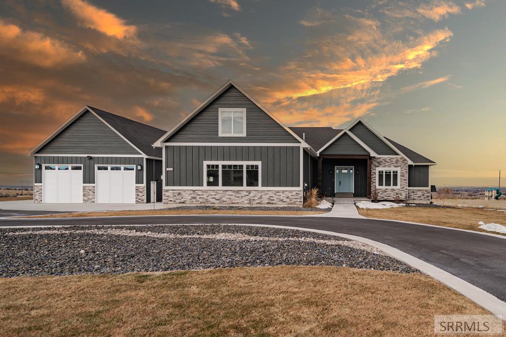 8518 South Blackhawk Dr