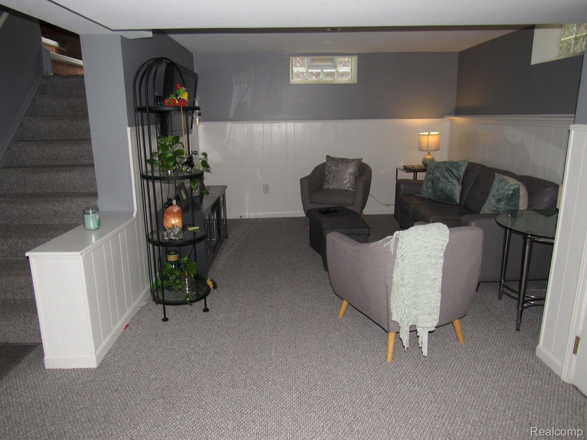 2090 Manchester Road Birmingham, MI 48009 - Photo 27 of 36 2090 MANCHESTER BIRMINGHAM (172).JPG