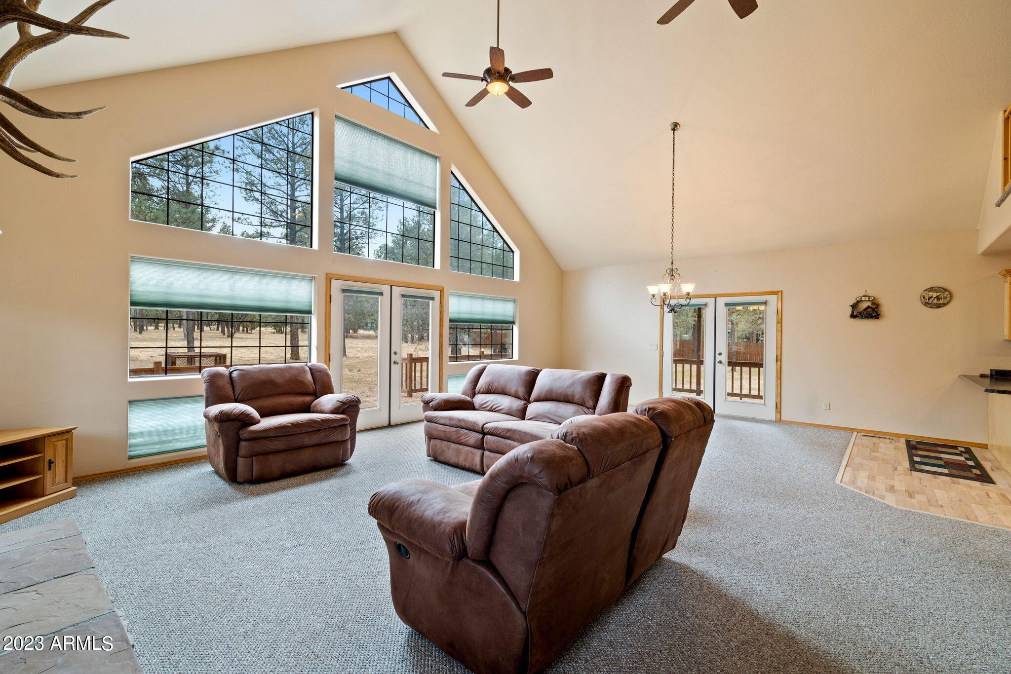 2972 Rim Circle Overgaard, AZ 85933 - Photo 6 of 33 2972RimCir-Overgaard-AZ-6
