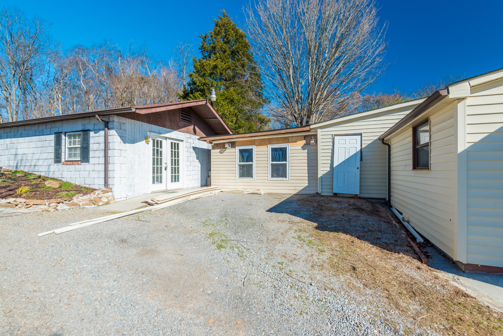 6313 Ridgeview Road Knoxville, TN 37918 - Photo 23 of 33 a front view of a house with a yard