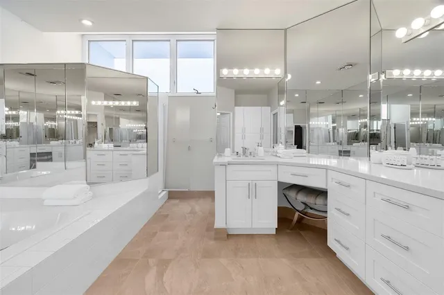 $5,499,000 | 18 Nurmi Drive, Fort Lauderdale, FL 33301