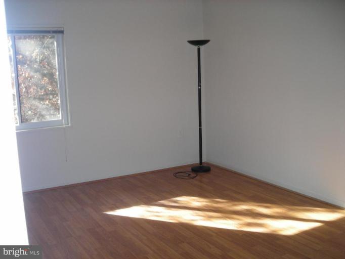1554 Northgate Square, Unit 54/31B Reston, VA 20190 - Photo 12 of 15 a view of a room with window