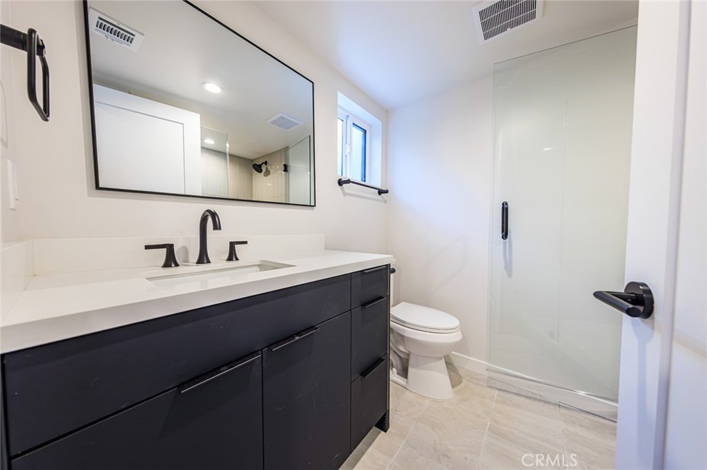 336 North Reno Street, Unit 1/2 Los Angeles, CA 90026 - Photo 16 of 36