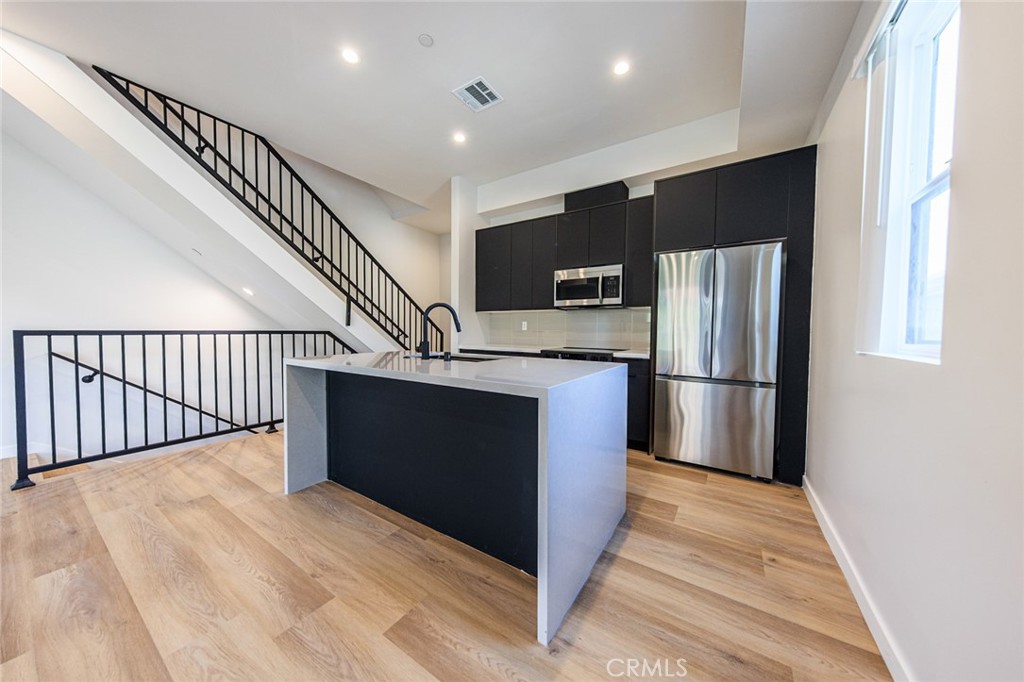 336 North Reno Street, Unit 1/2 Los Angeles, CA 90026 - Photo 20 of 36