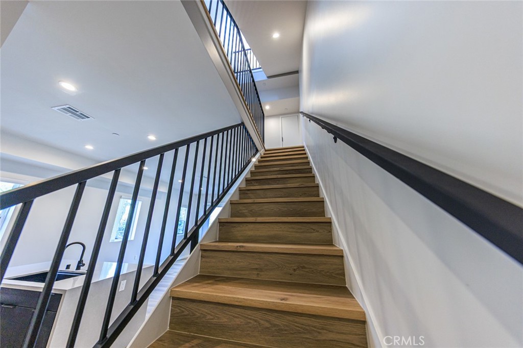 336 North Reno Street, Unit 1/2 Los Angeles, CA 90026 - Photo 26 of 36