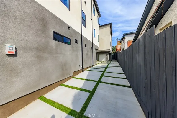 $5,396 | 336 North Reno Street, Unit 1/2, Los Angeles, CA 90026